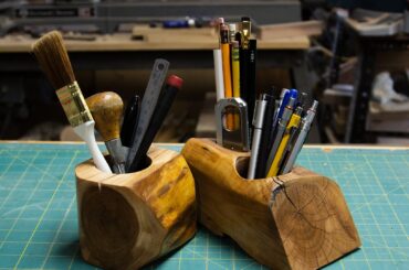 LOG PENCIL HOLDER